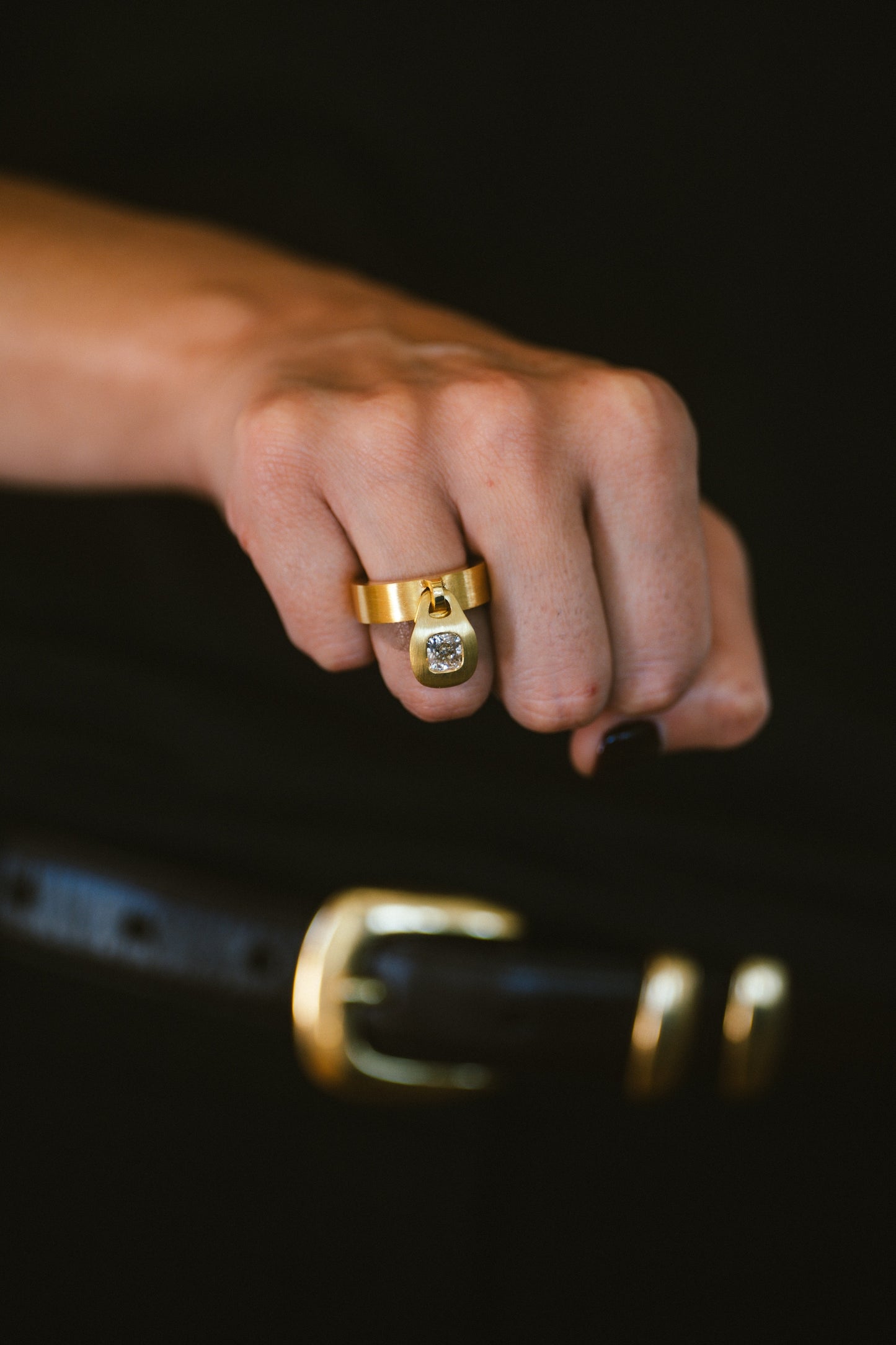 PENDULUM DIAMOND RING